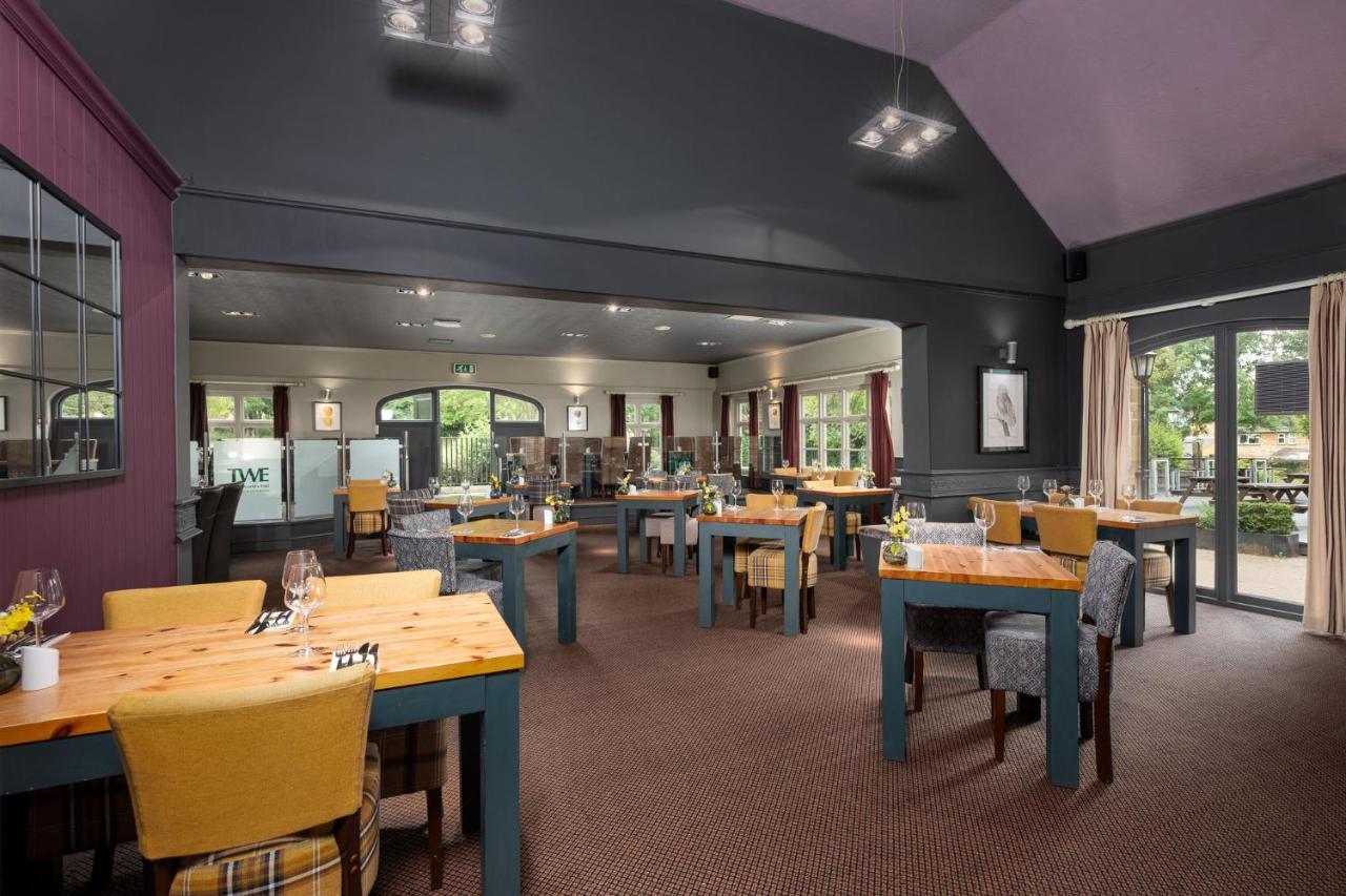 The World'S End - Northampton Hotel Ecton Eksteriør billede