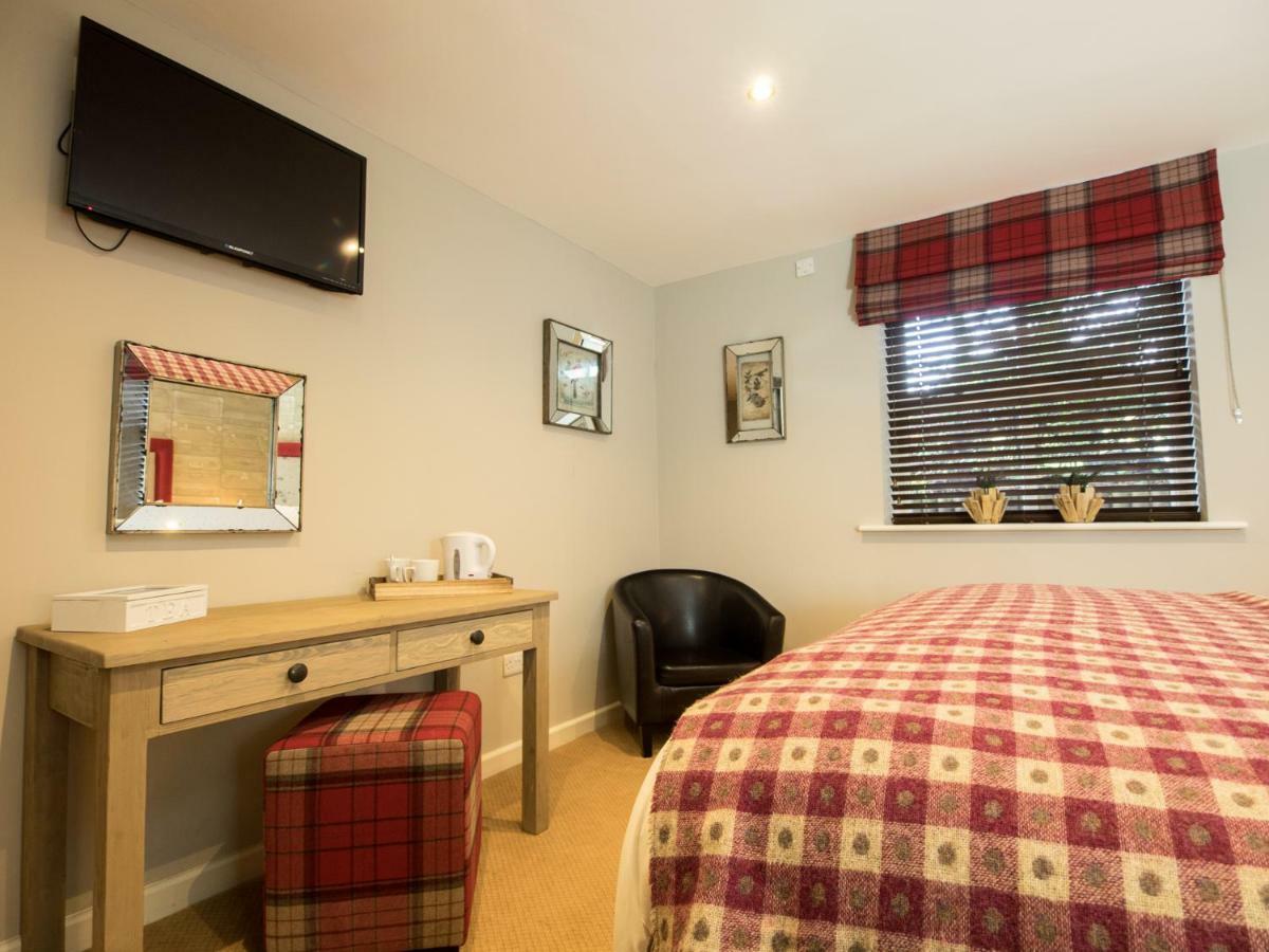 The World'S End - Northampton Hotel Ecton Eksteriør billede